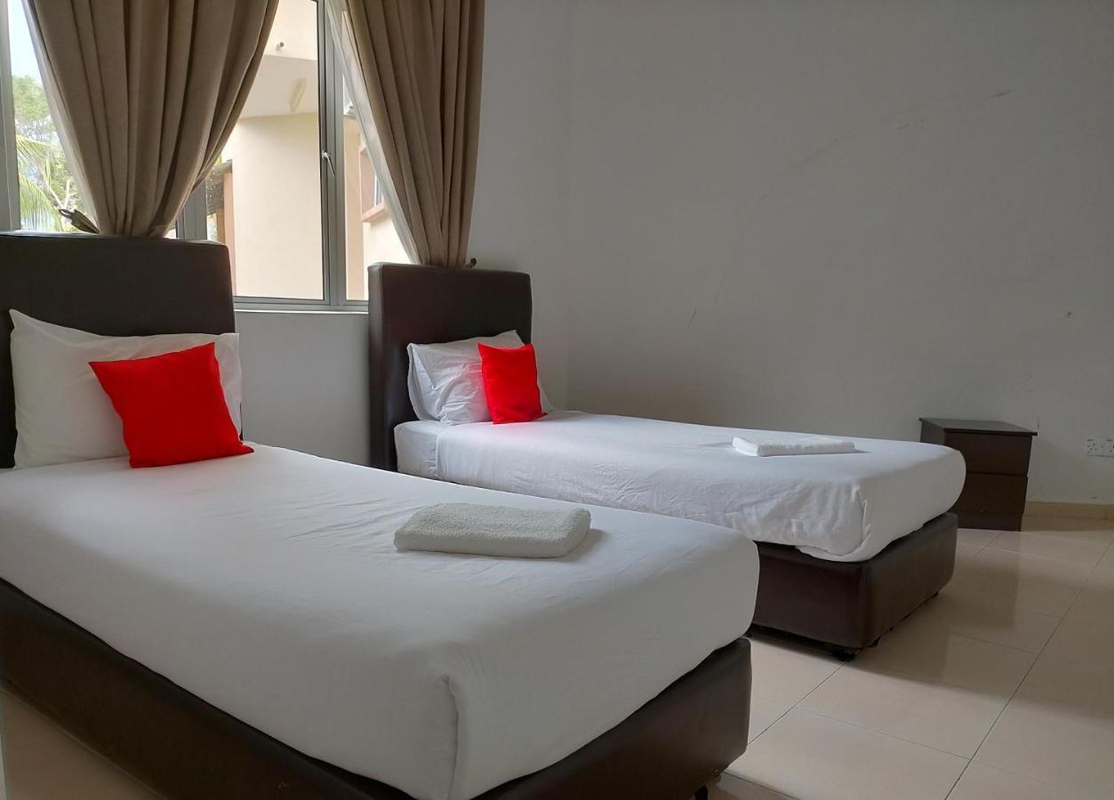 Seri Bayu Resort Hotel Sungai Pelek Buitenkant foto